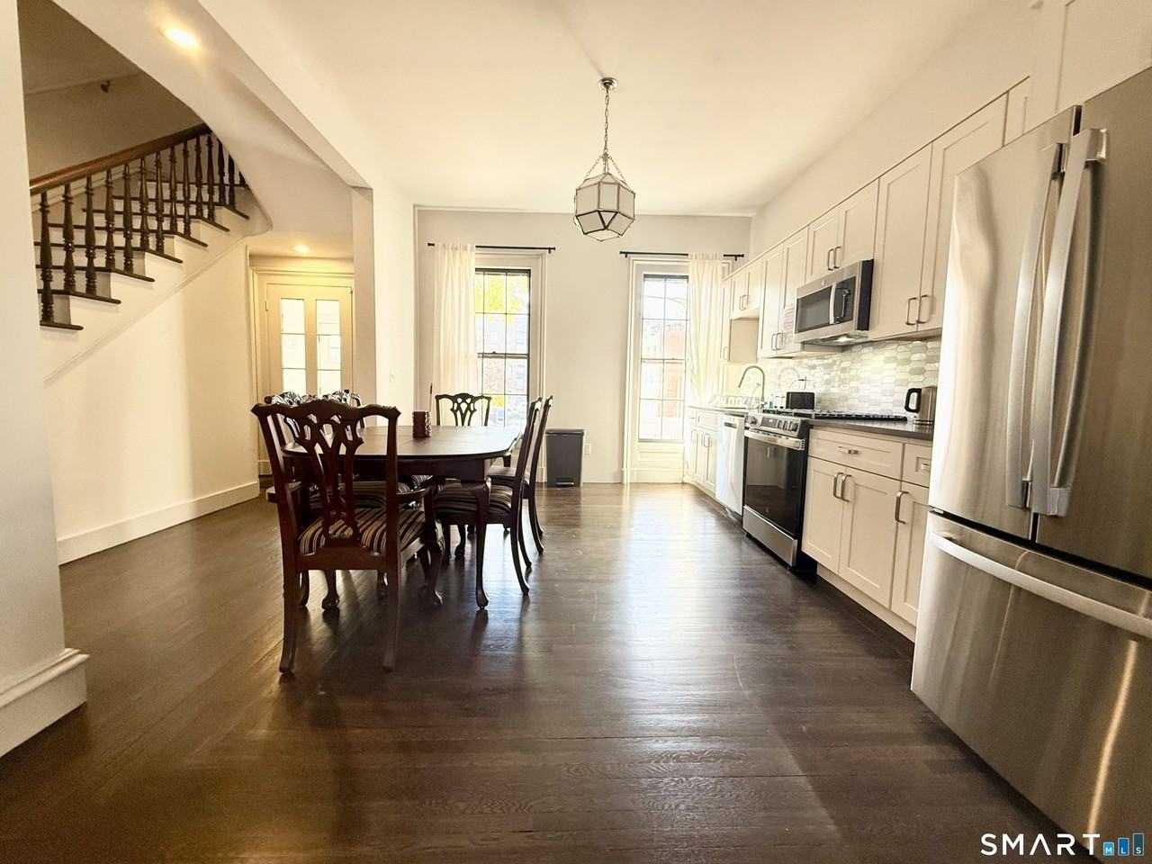 30 Trumbull St - Photo 3 of 20