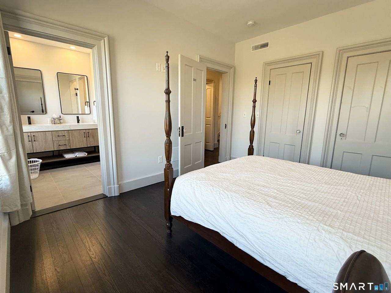 30 Trumbull St - Photo 6 of 20