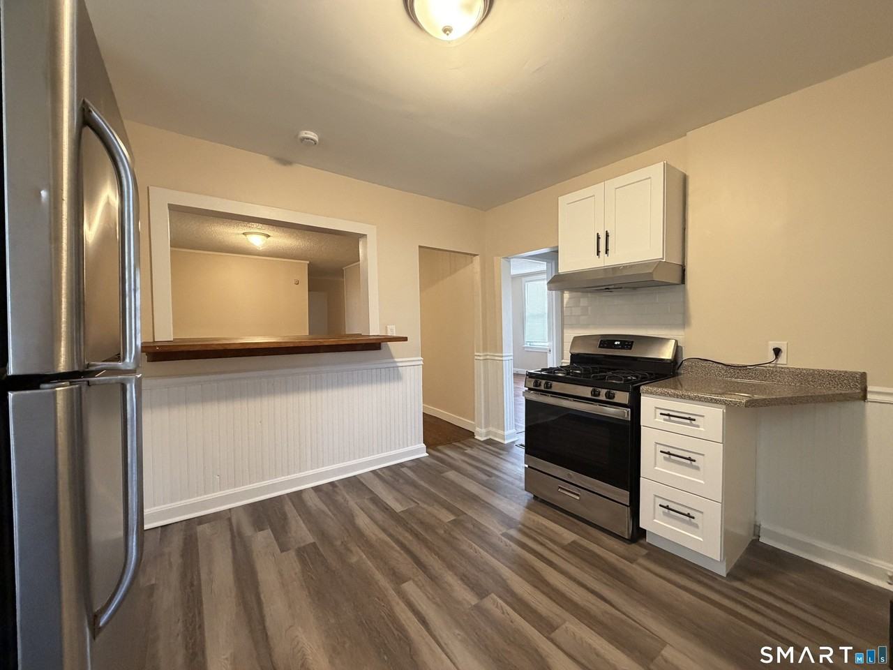 3741 Jackson Ave - Photo 6 of 12