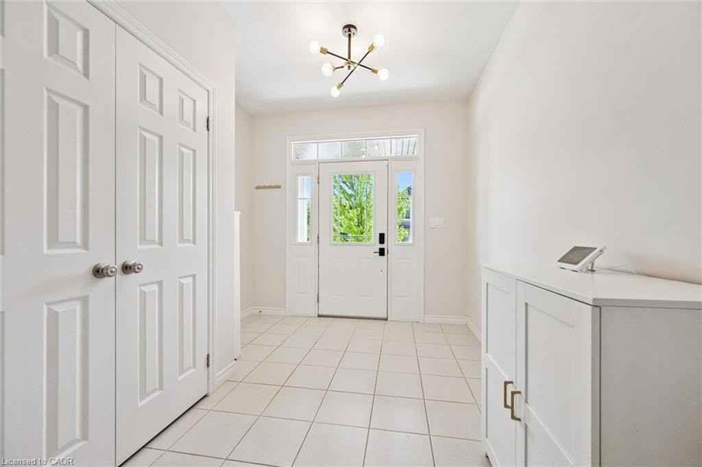 660 Indian Grass St - Photo 5 of 46