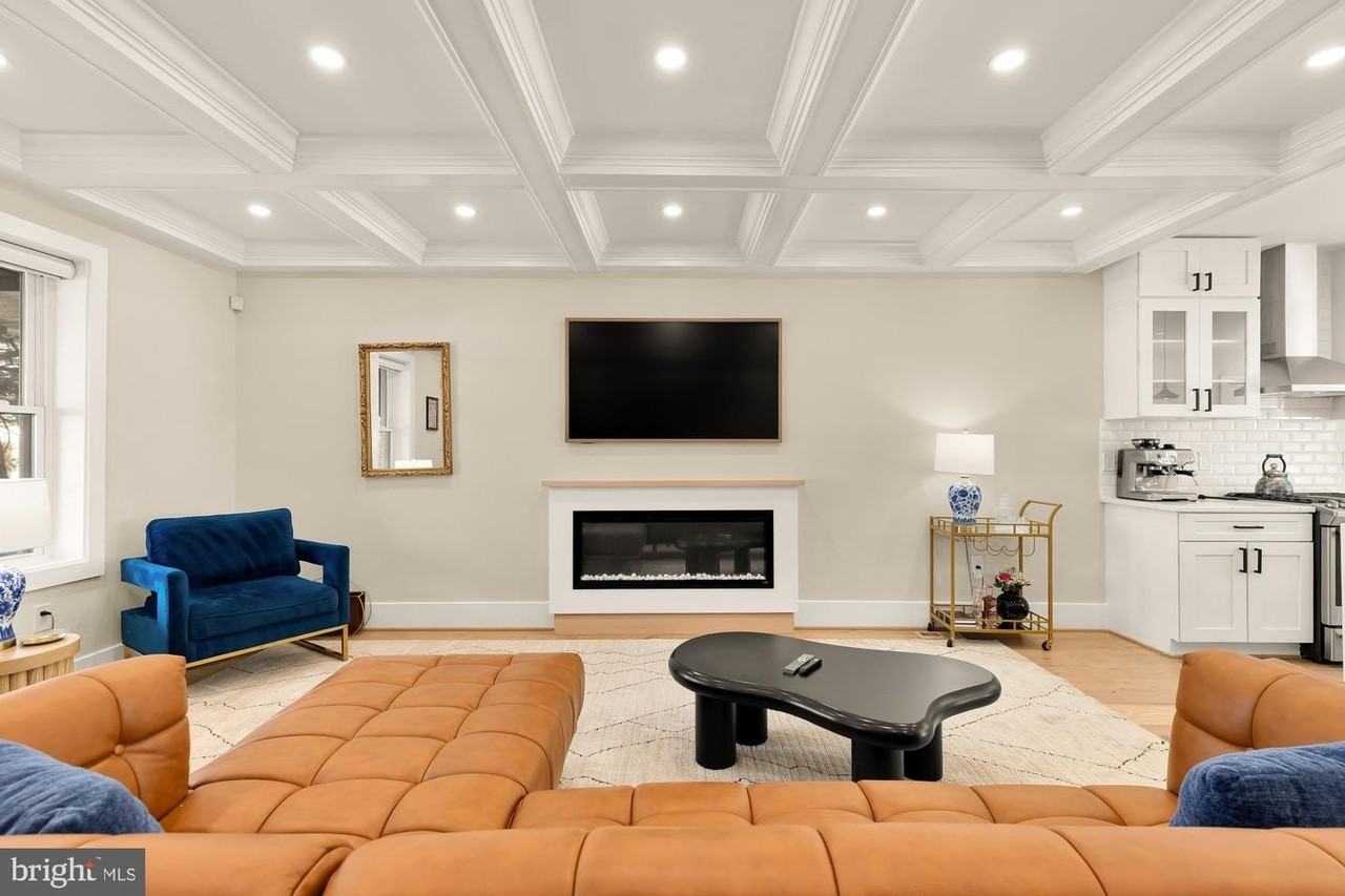 432 Emerson St Nw - Photo 6 of 50