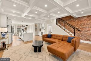 featured image of 432 Emerson St Nw