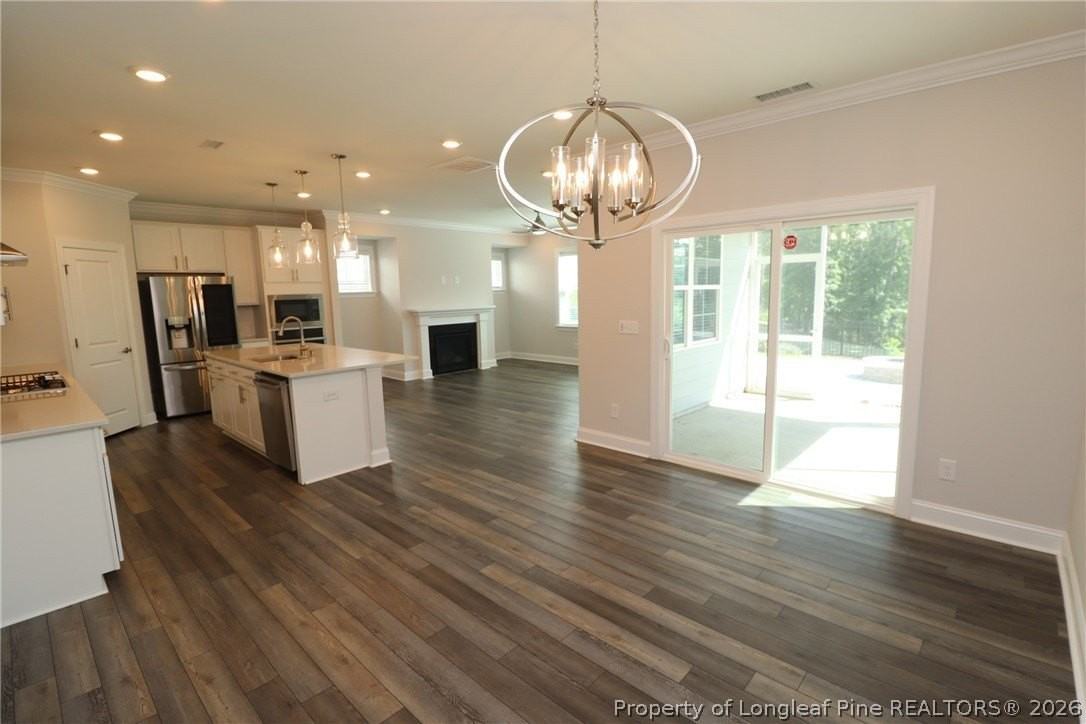 2936 Baronial St - Photo 6 of 45