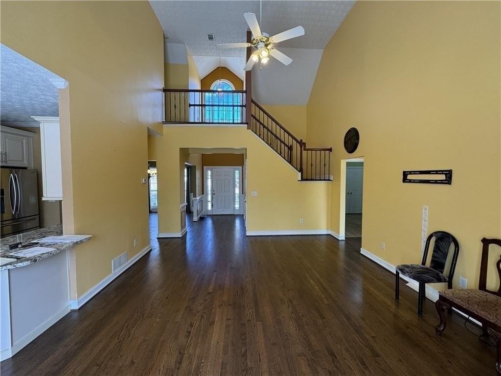 2393 Hampton Park Dr - Photo 3 of 7