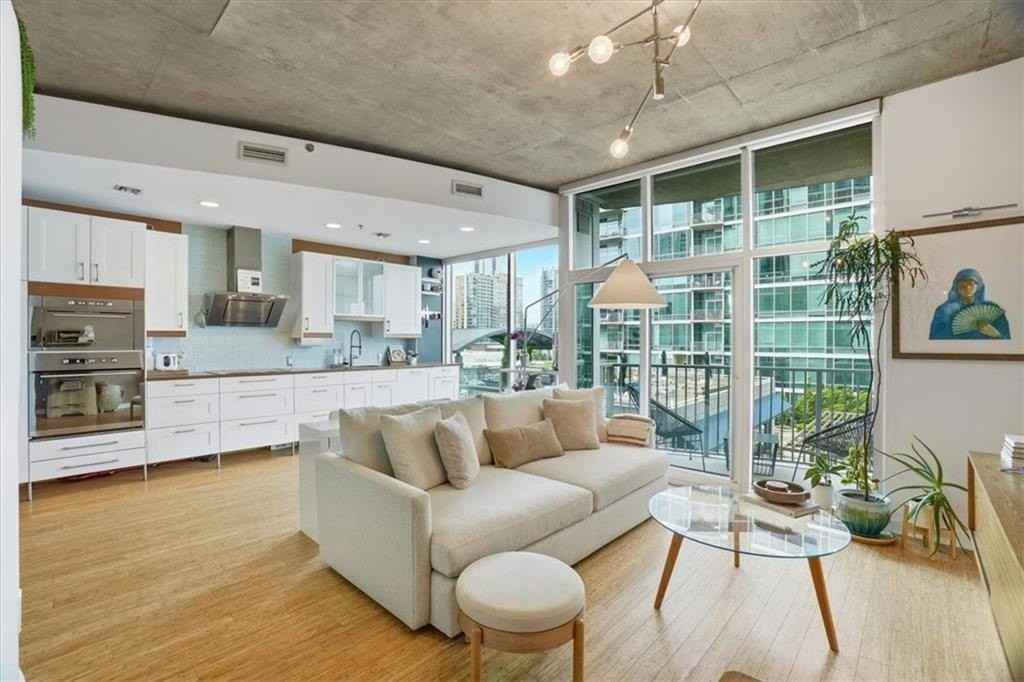 923 Peachtree St Ne #924