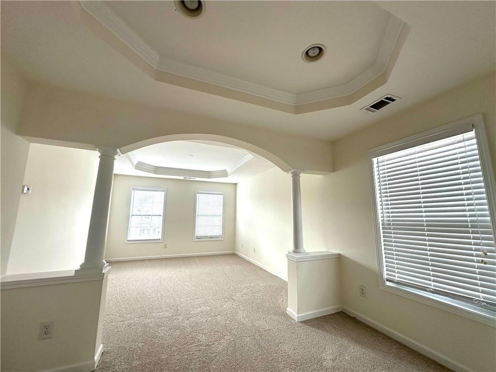 5876 Rue Villa Ln - Photo 7 of 15