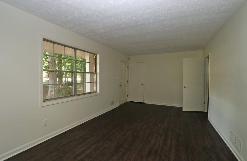 4215 Fawn Ln Se - Photo 6 of 25
