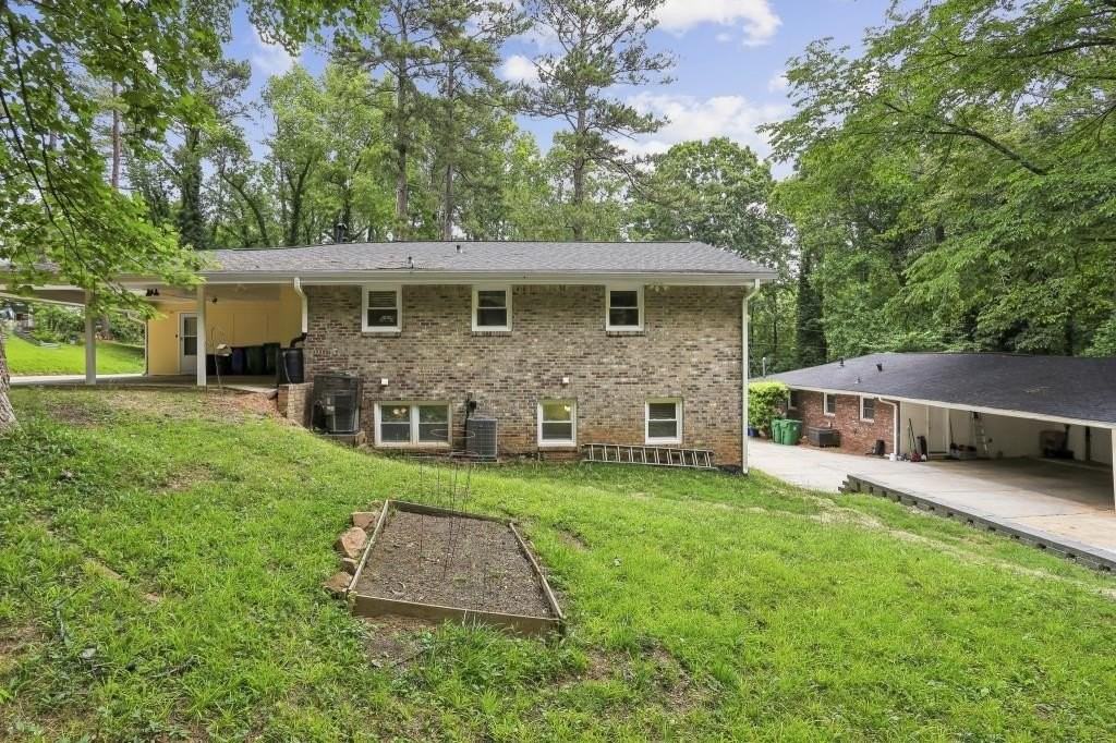2893 White Oak Dr - Photo 6 of 16