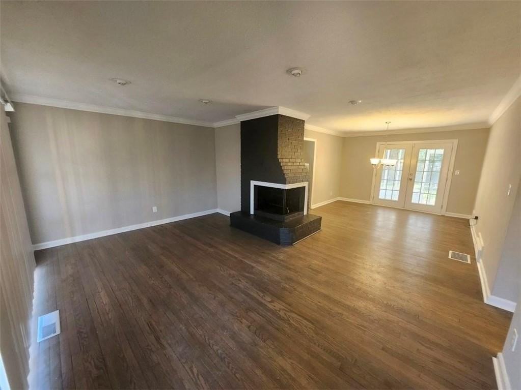 3415 Hyland Dr - Photo 3 of 9