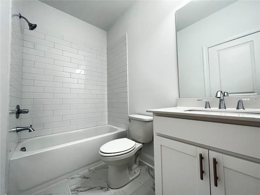 235 Sims Park Pl - Photo 5 of 31