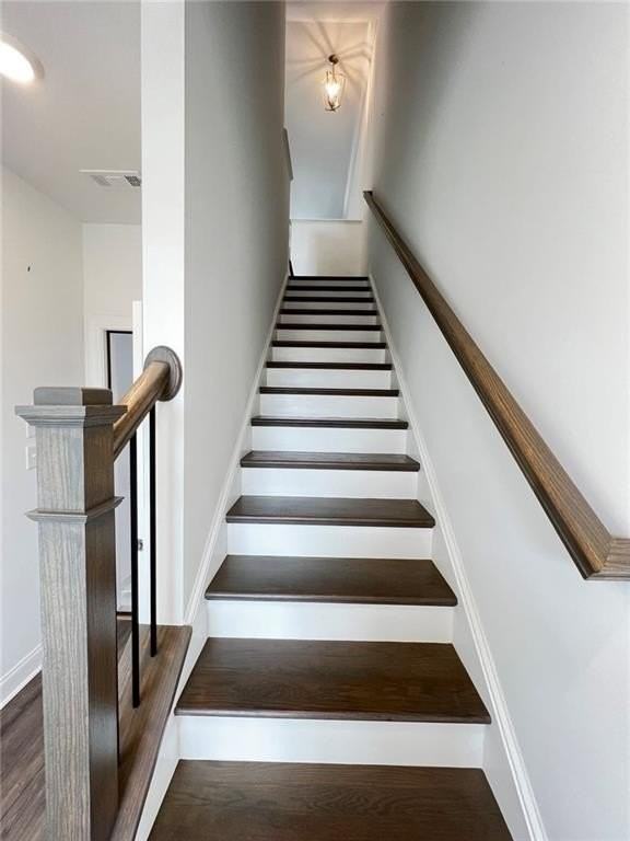 235 Sims Park Pl - Photo 6 of 31