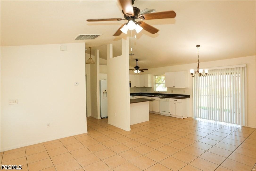 1834 Nw 6th Ave - Photo 3 of 20