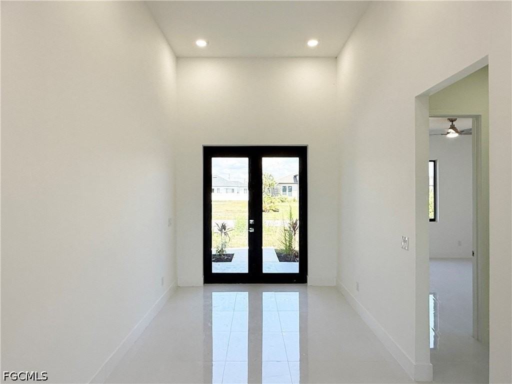 2726 Nw 41st Pl - Photo 6 of 22