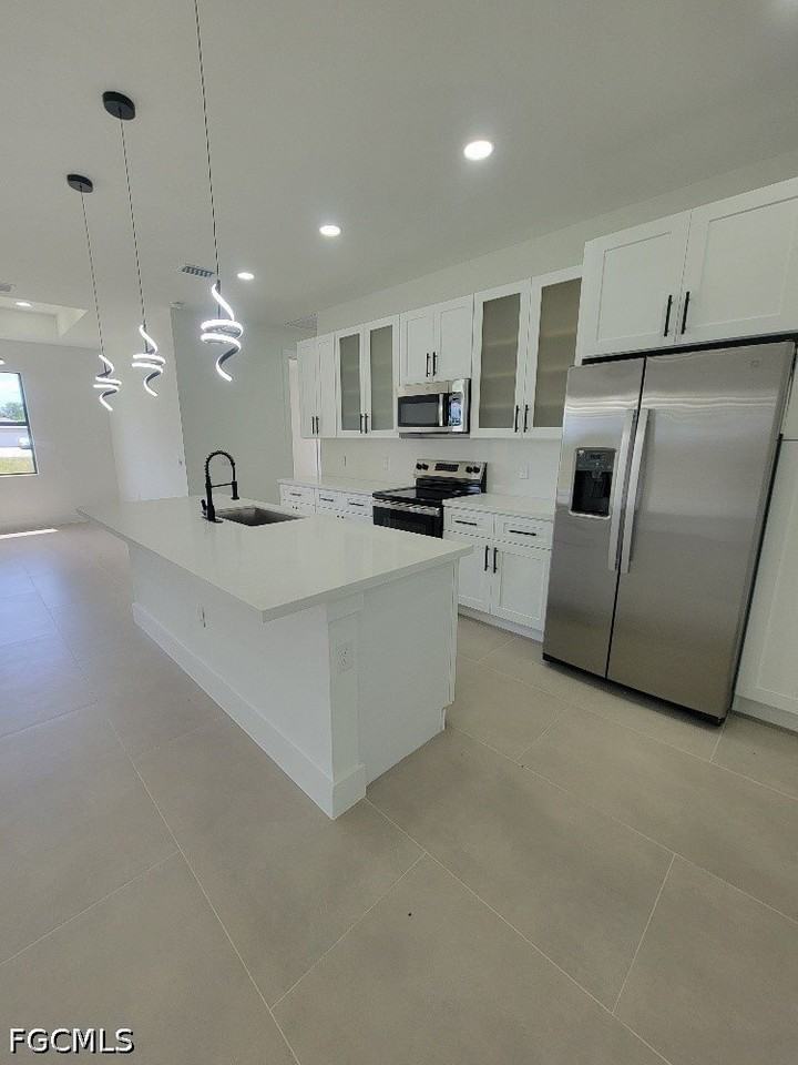 708 Godwid Ave S - Photo 7 of 23