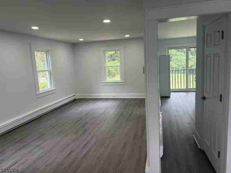 1104 N Washington Ave - Photo 5 of 18