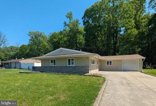 326 Cherry Hill Blvd - Photo 1 of 1