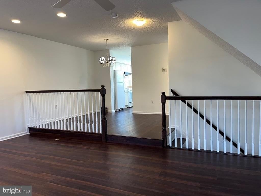 15 Halstead Pl - Photo 7 of 17