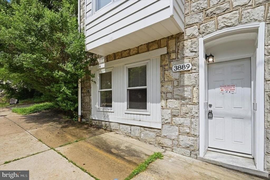 3889 Manayunk Ave - Photo 6 of 25