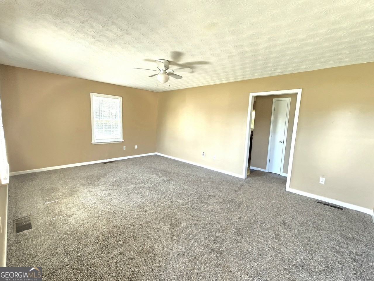 321 Thomas Dorsey Dr - Photo 4 of 17