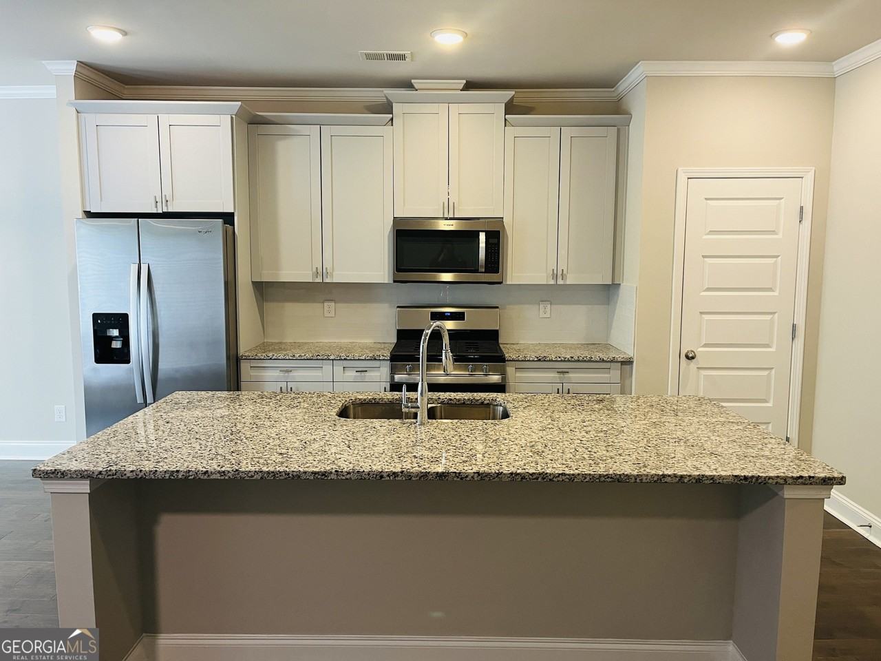6005 Arbor Knoll Pl - Photo 5 of 40