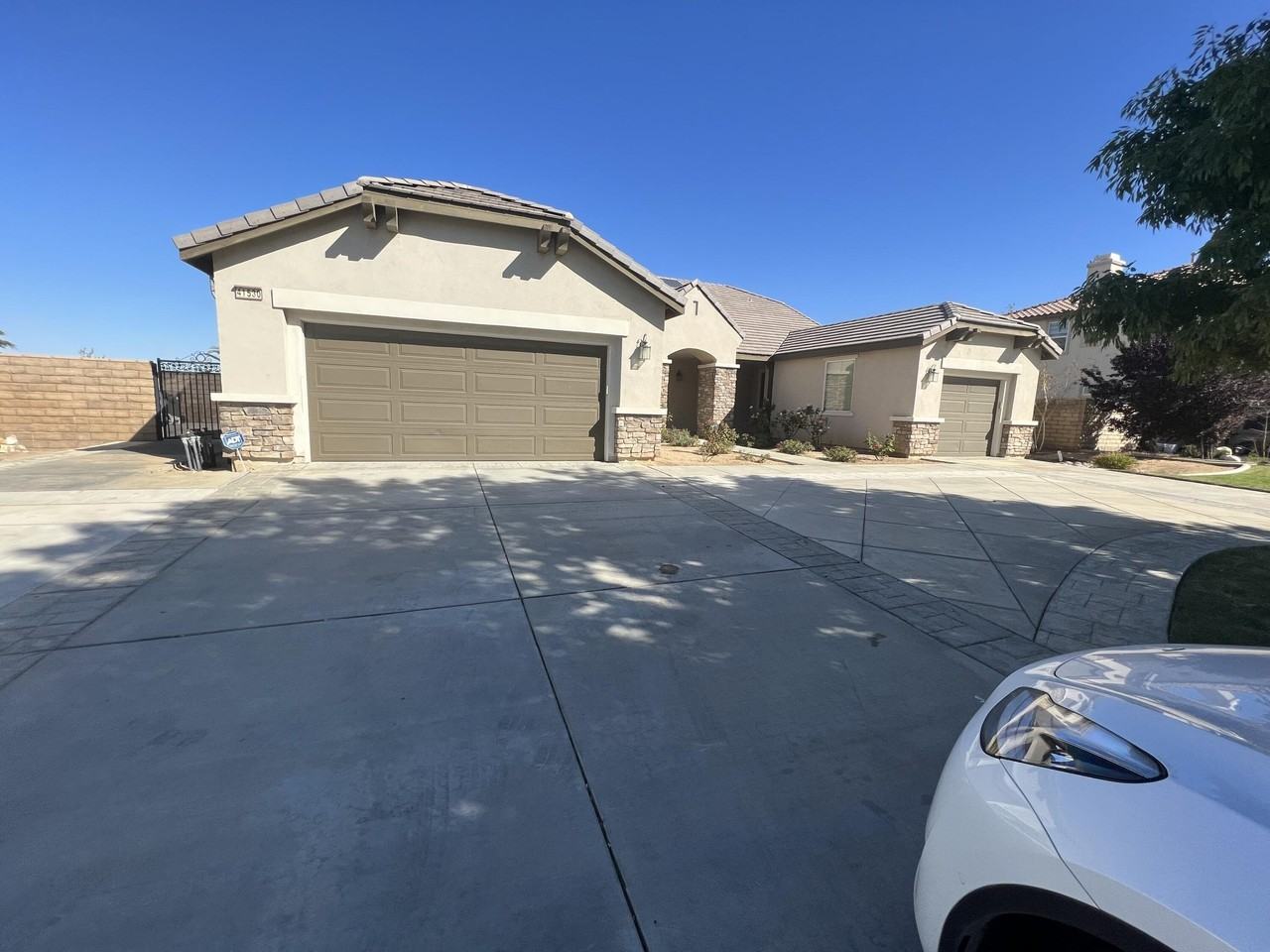 41530 Yew St - Photo 4 of 39