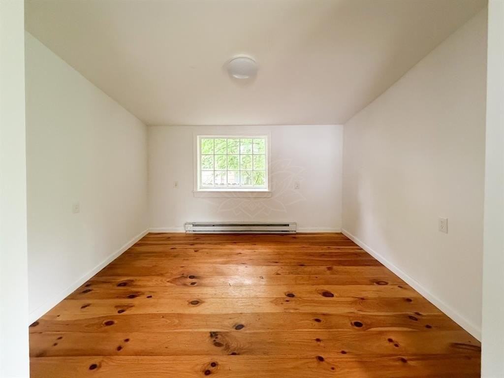 113 Spencer Ave - Photo 4 of 11