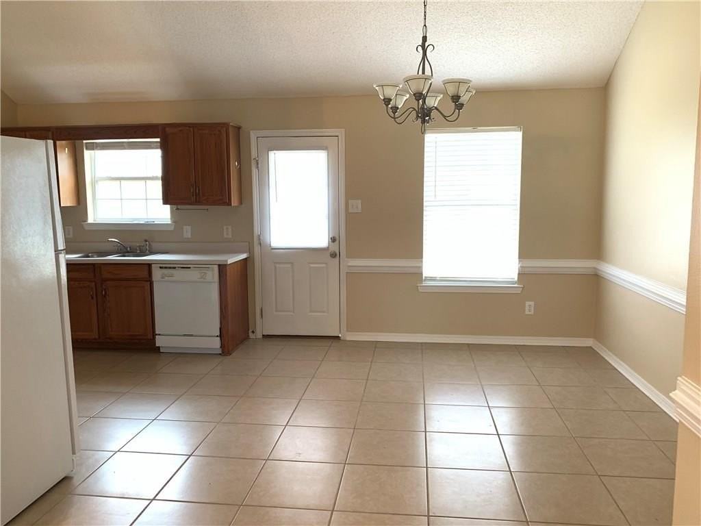 7669 Willard Ct - Photo 4 of 17