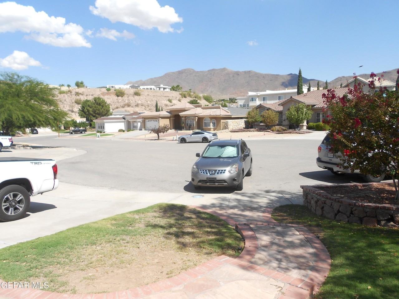 1201 Brown Ridge Pl - Photo 7 of 50