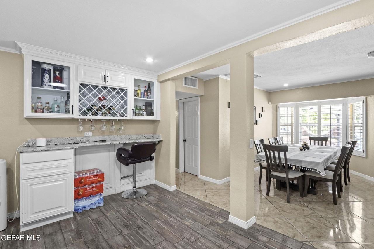 359 Mary Jeanne Ln - Photo 3 of 36
