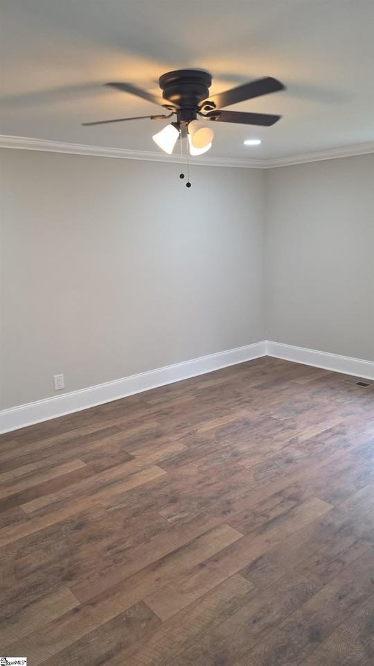 713 Garlington Rd - Photo 7 of 8