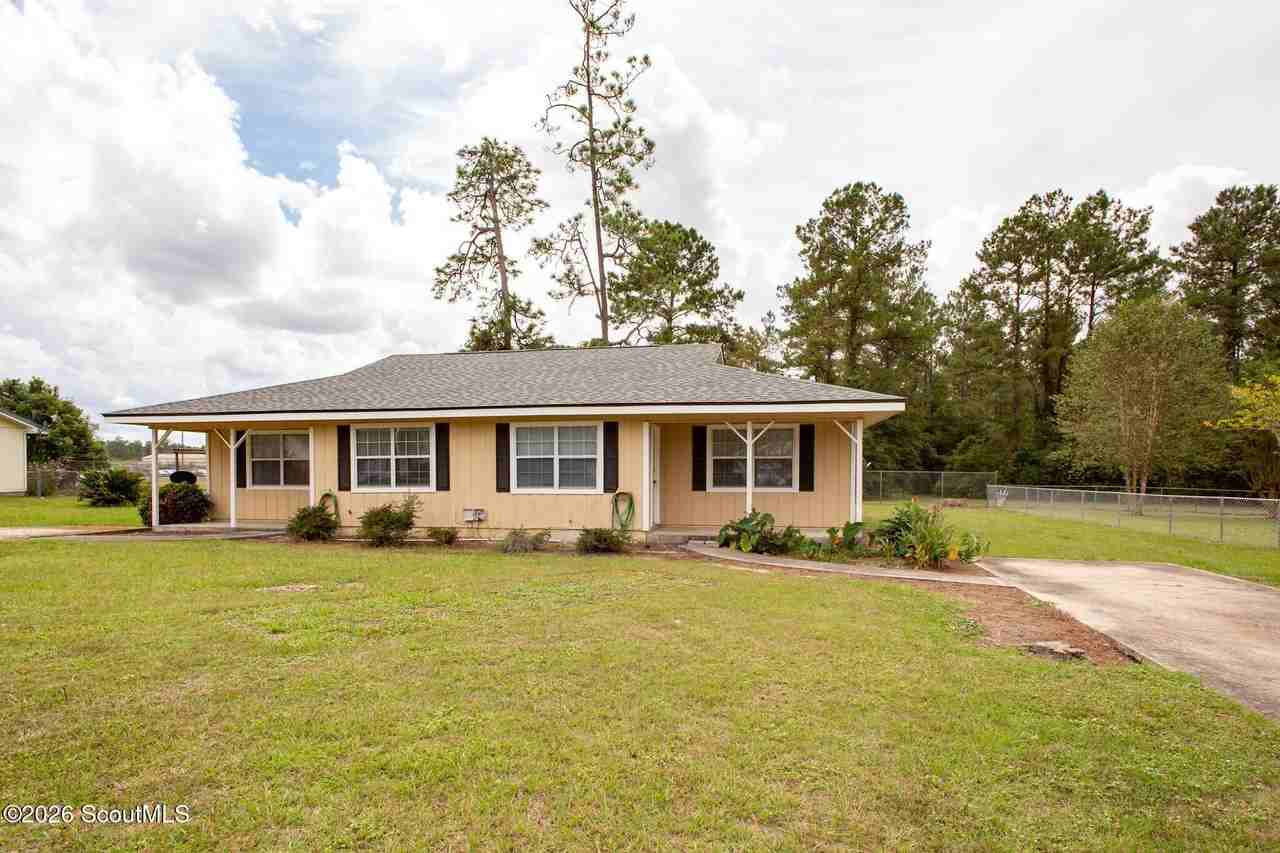 1955 Elaine Ave - Photo 2 of 19