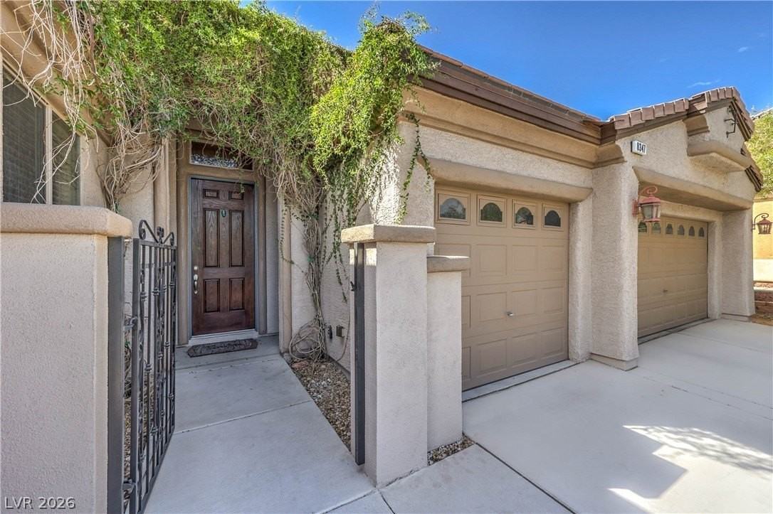 8347 Campbell Springs Ave - Photo 4 of 50