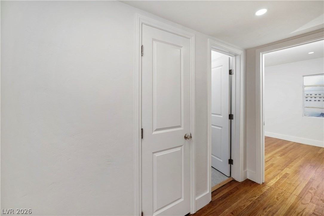 1140 Hillside Pl - Photo 3 of 20