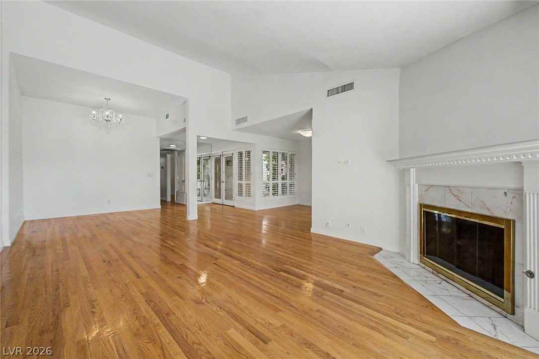 3145 Bel Air Dr - Photo 7 of 26