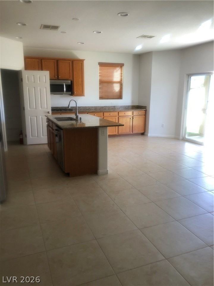 3067 Varenna Ridge Ave - Photo 4 of 18