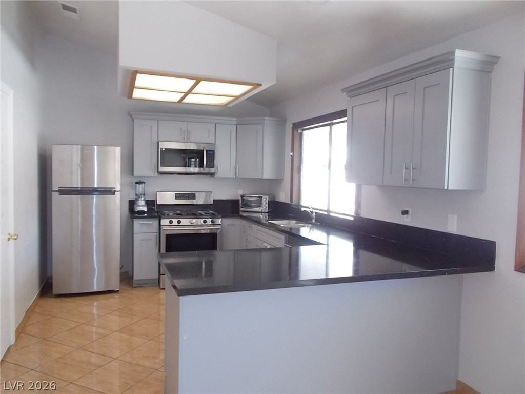 6080 Desert Sun Dr - Photo 6 of 28
