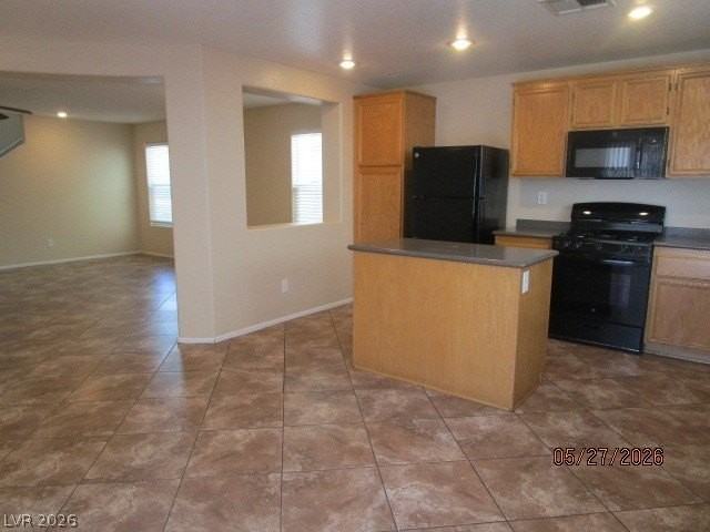 7168 Neches Ave - Photo 5 of 26