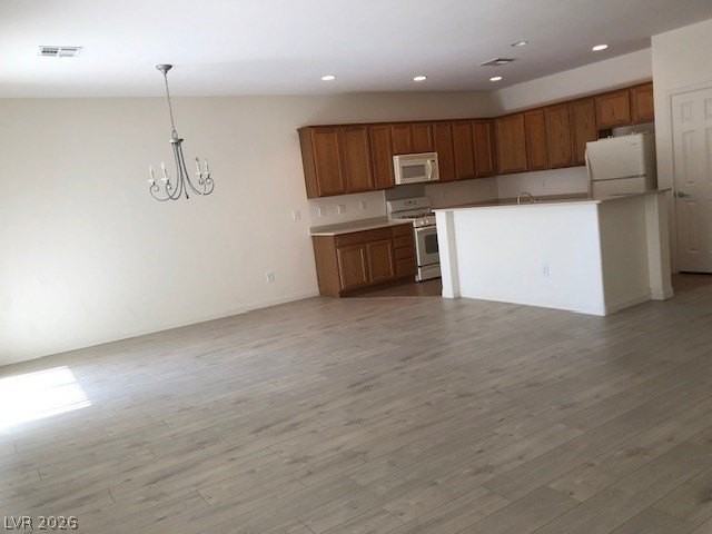 2103 Sawtooth Mountain Dr - Photo 5 of 26