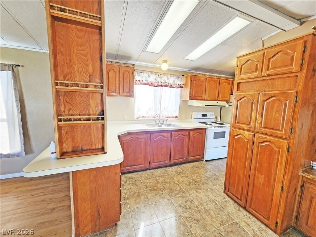80 Stanley Dr - Photo 5 of 19