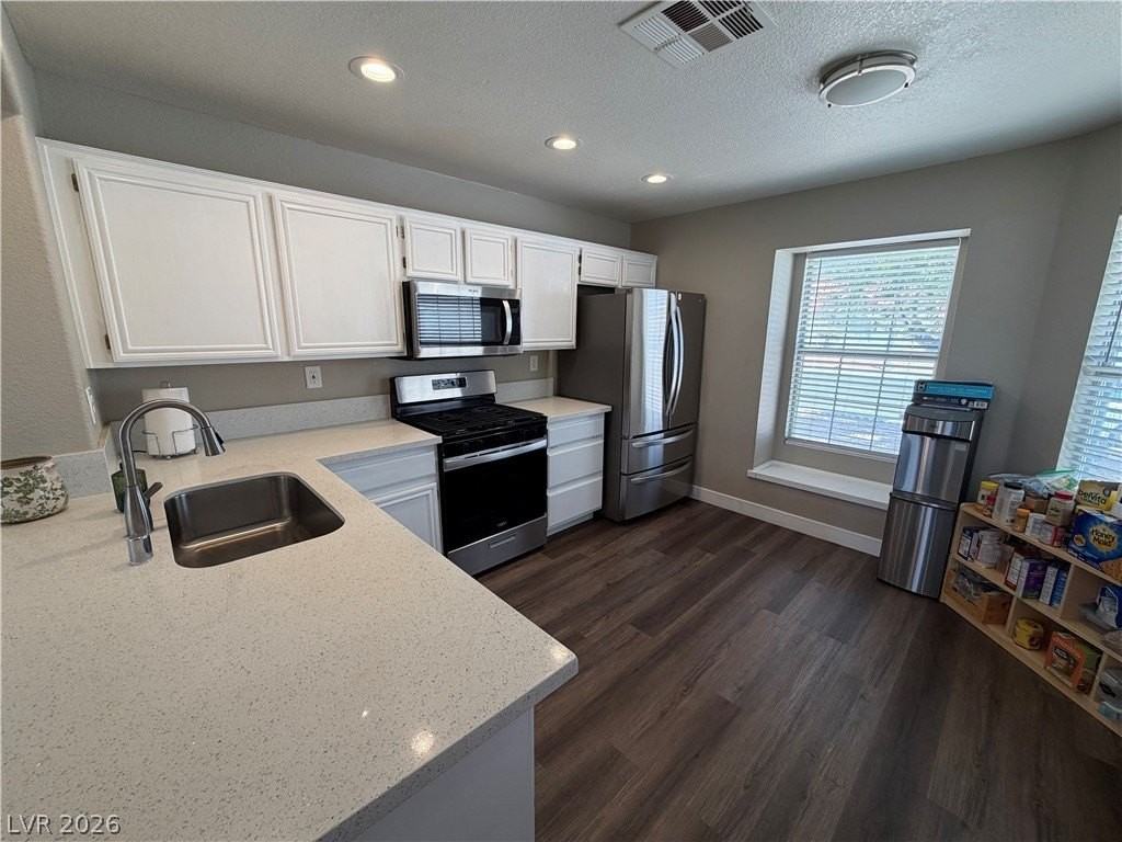 4107 Cutting Horse Ave - Photo 3 of 13