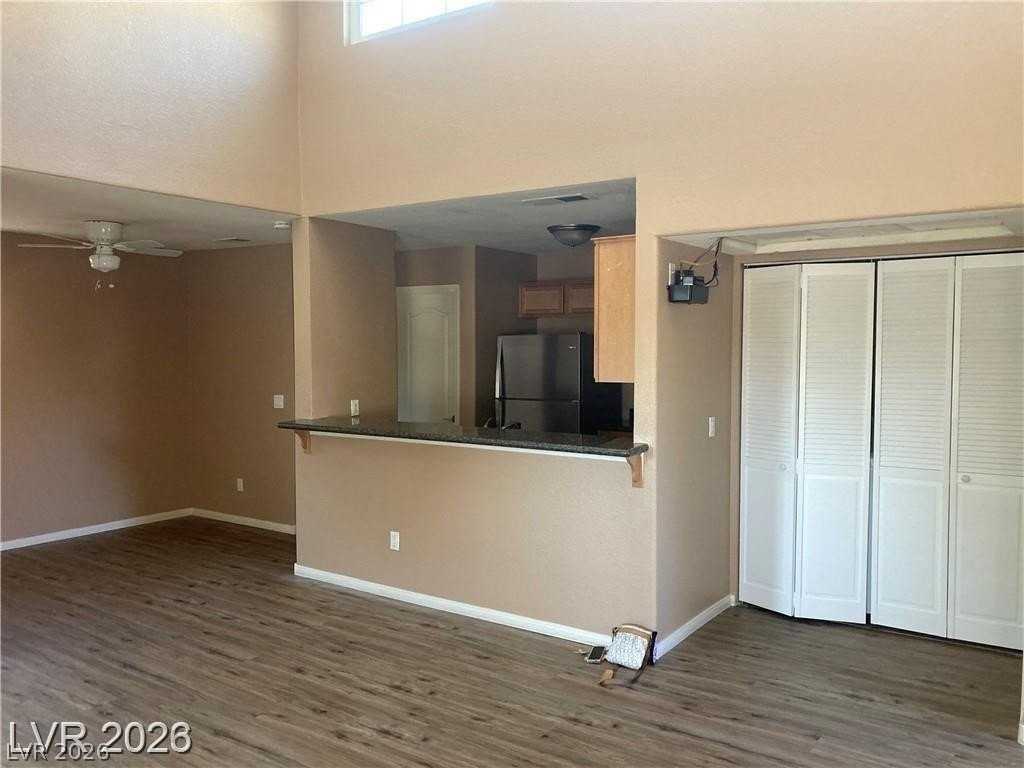 3145 E Flamingo Rd #2100 - Photo 6 of 34