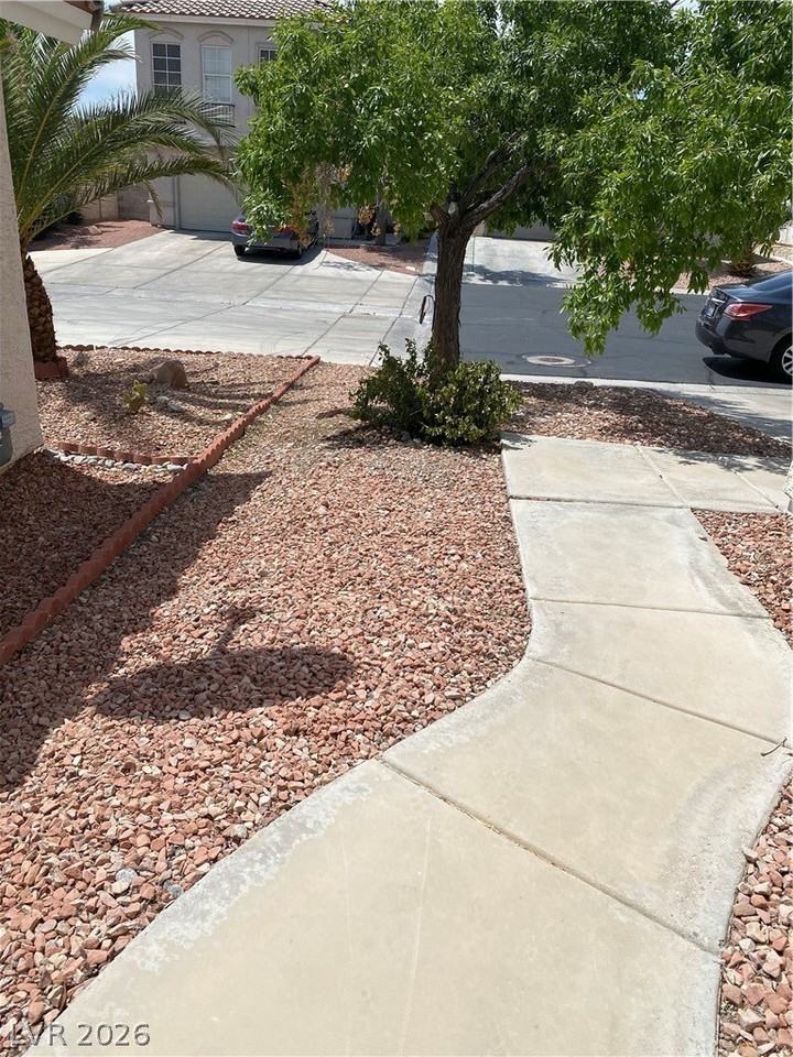 8412 Diamond Dust Dr - Photo 4 of 11