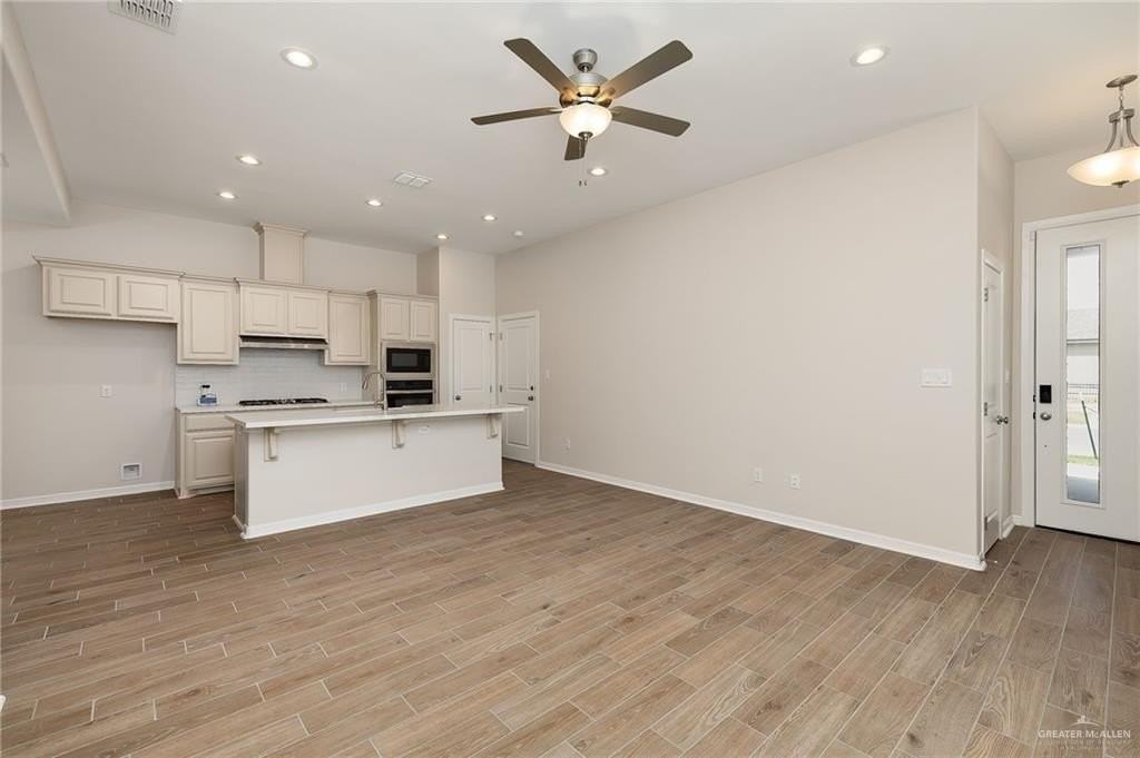 10333 N 15th St - Photo 4 of 27