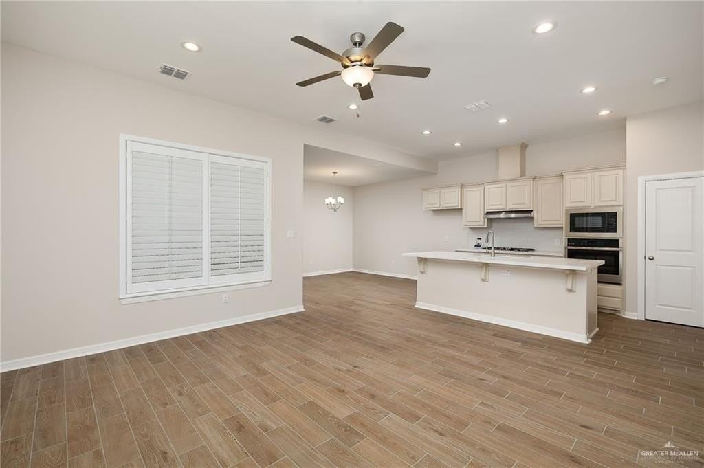 10333 N 15th St - Photo 5 of 27