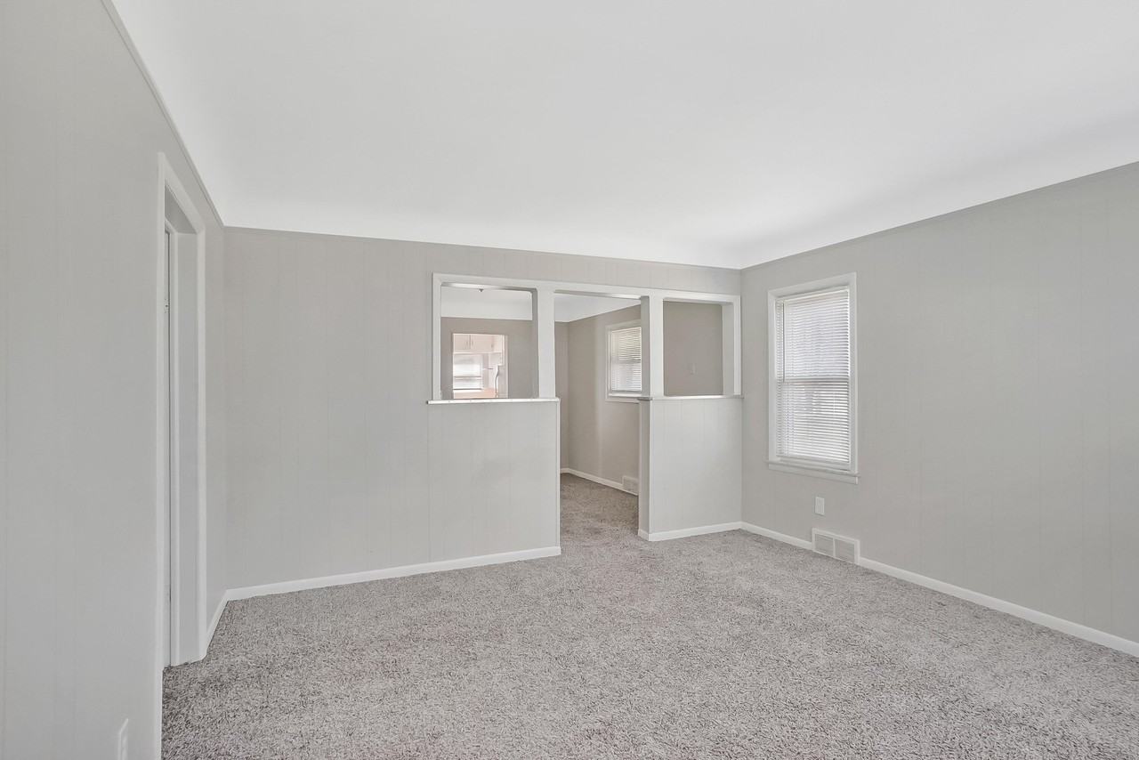 3840 Bart Ave - Photo 5 of 12