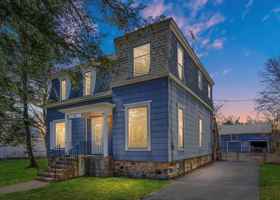 featured image of 611 N Jackson St #1