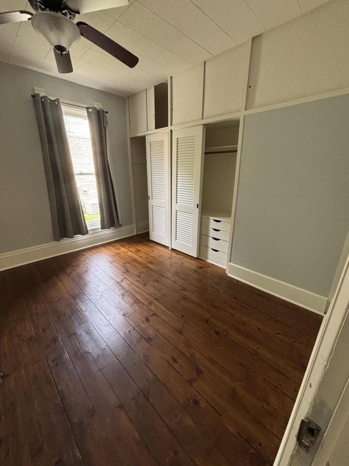 611 N Jackson St #1 - Photo 5 of 22