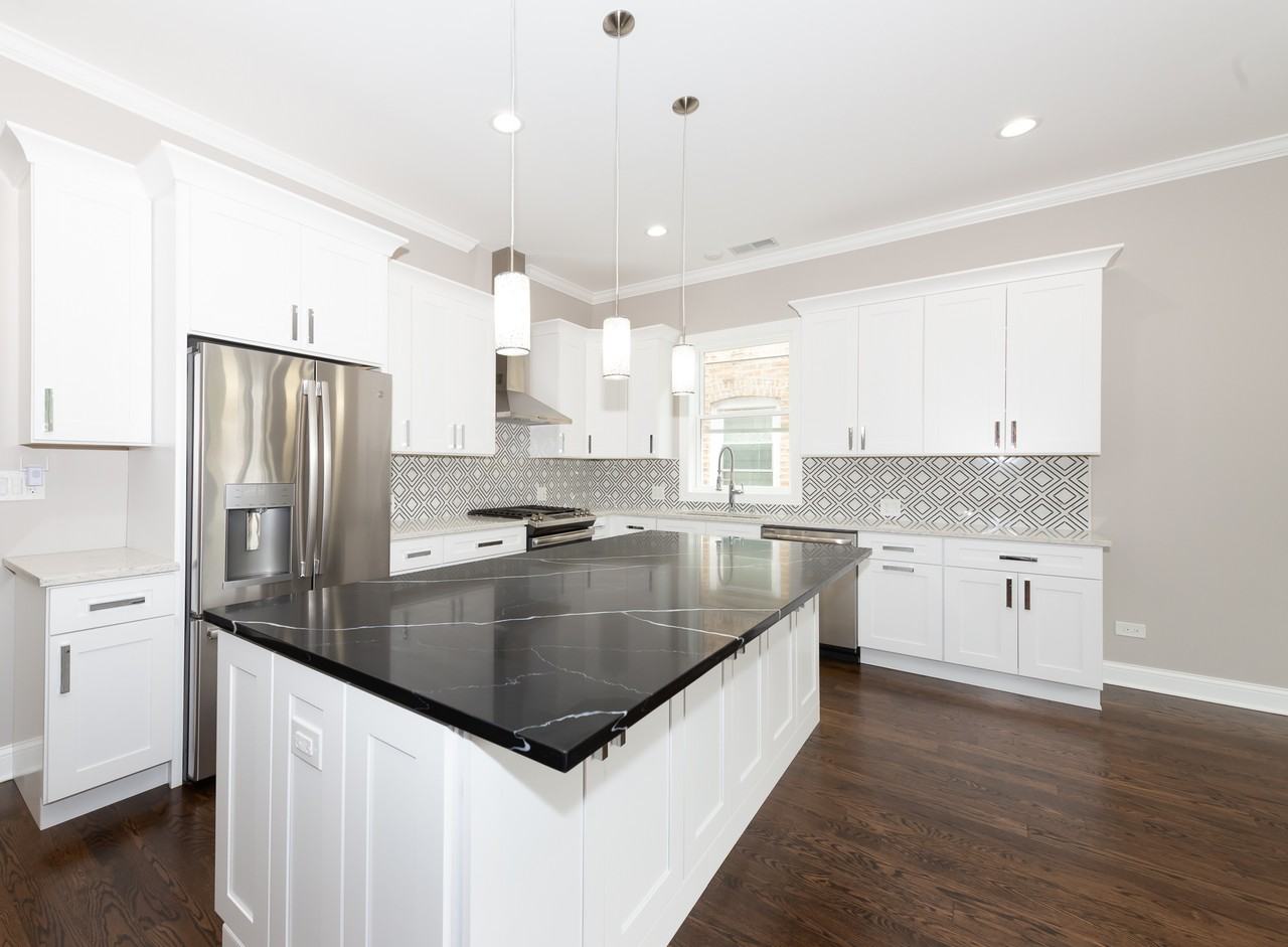 4429 N Kimball Ave #2 - Photo 6 of 25