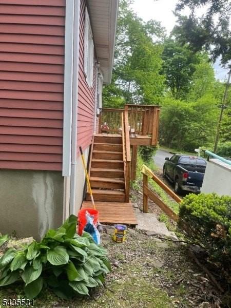 48 E Shore Dr - Photo 3 of 15