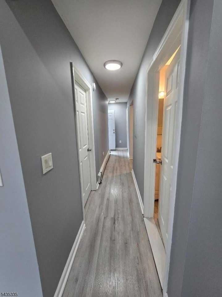 713 E 27th St - Photo 6 of 12